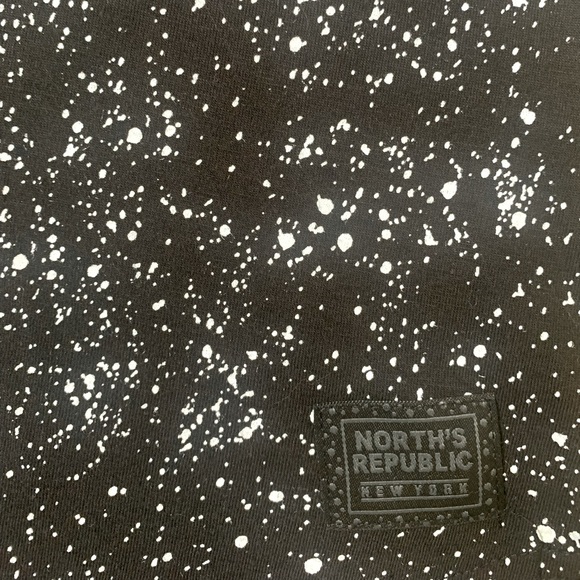 NWT Men’s NORTH REPUBLIC Graphic Tee in Black/White with Splatter Effect, Medium - Picture 4 of 6